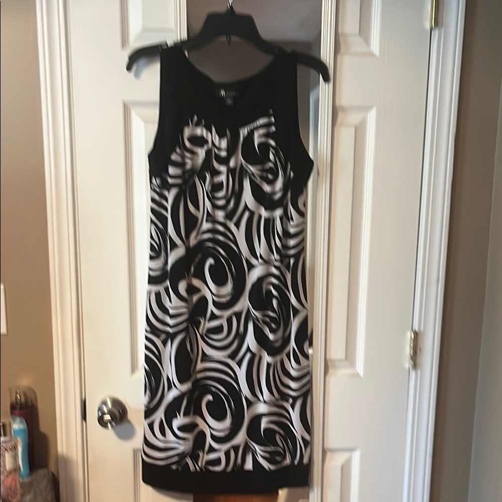 AB Studio Black and White Sheath Midi Dress